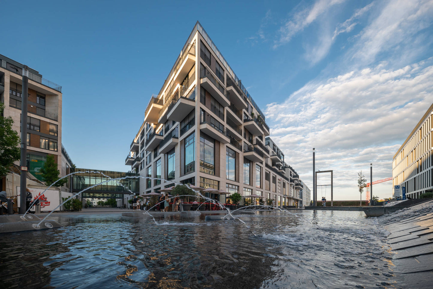 NiSi 9mm f/2.8 Sunstar Super Wide Angle ASPH Lens