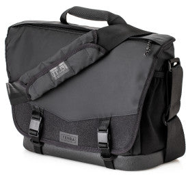 Tenba messenger clearance dna 10 bag