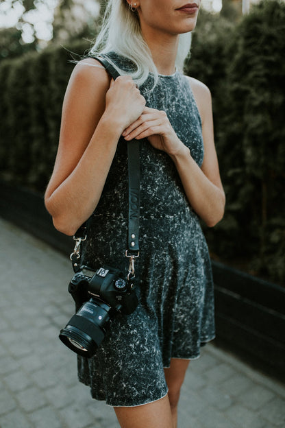 MOON Classic Single | Leather Camera Shoulder Strap